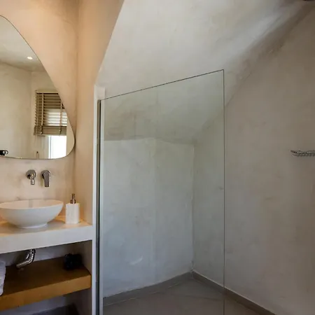 Alora Apartmán Tínos