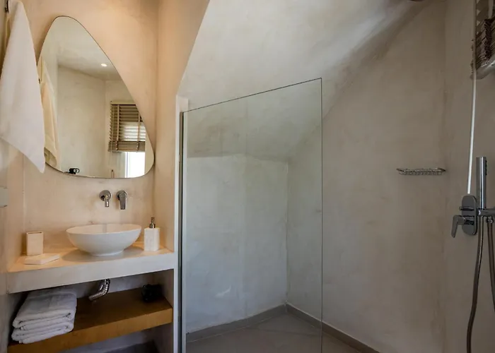 Alora Apartamento Tínos