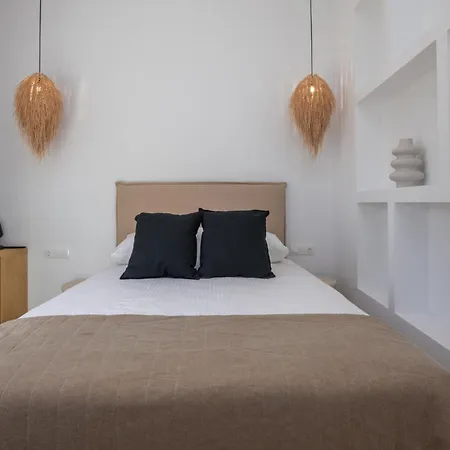 Alora Apartment